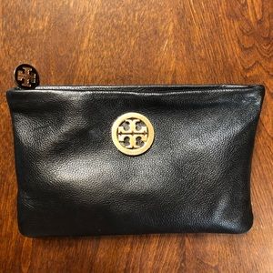 Tory Burch Pebble Leather Zipper Pochette Clutch